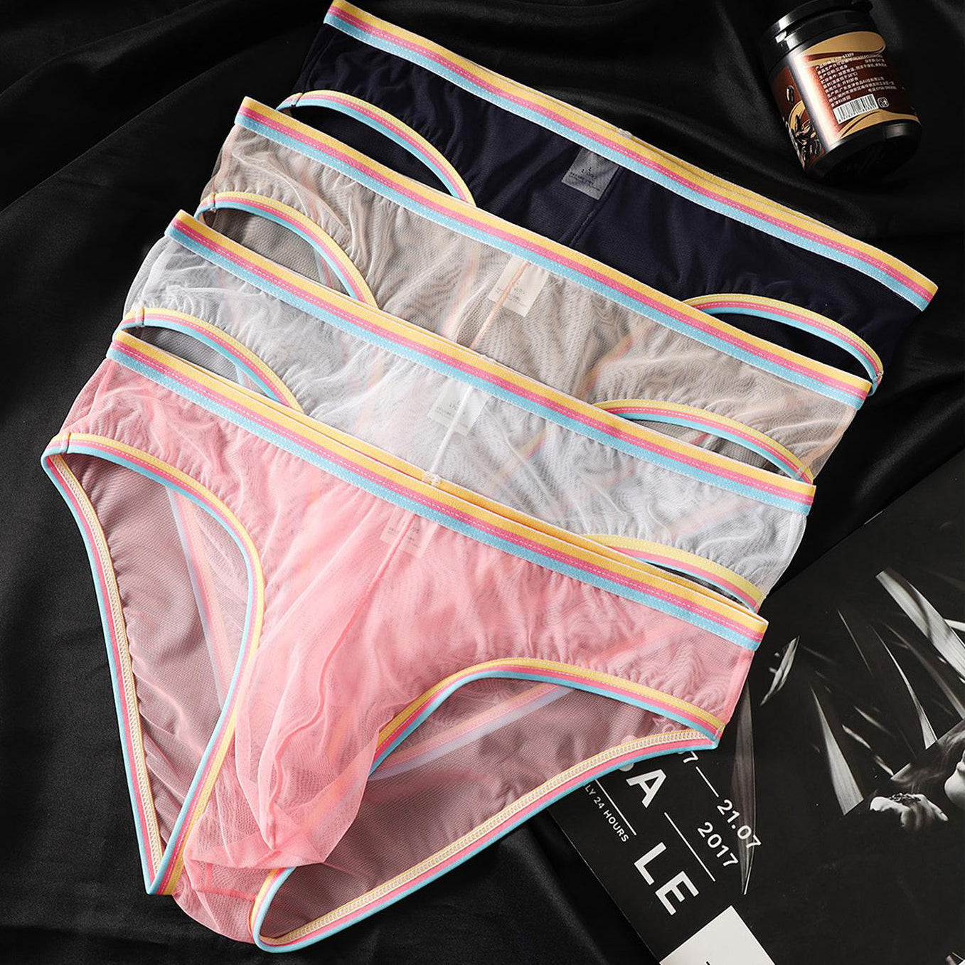 Rainbow-edged mesh breathable briefs
