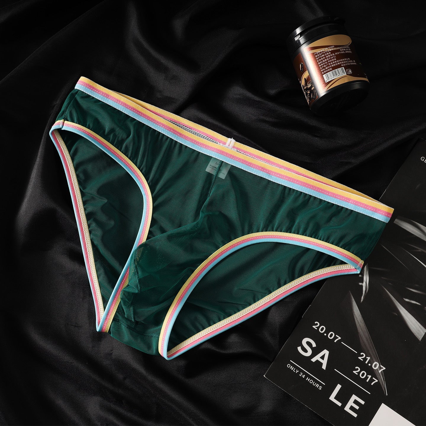 Rainbow-edged mesh breathable briefs