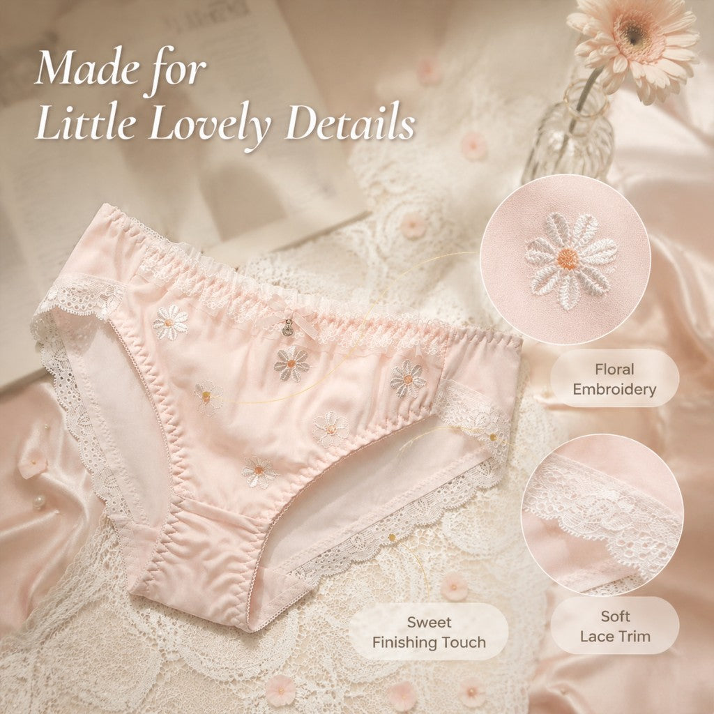 QS Daisy Embroidered Panties